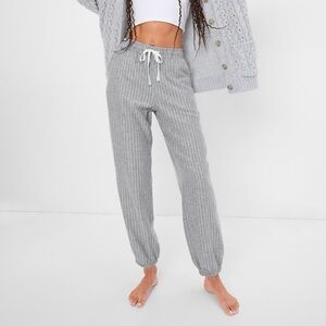 🆕 GAP Women's Flannel PJ Pajamas Sleep Joggers Pants Bottoms Gray Stripe S 4-6